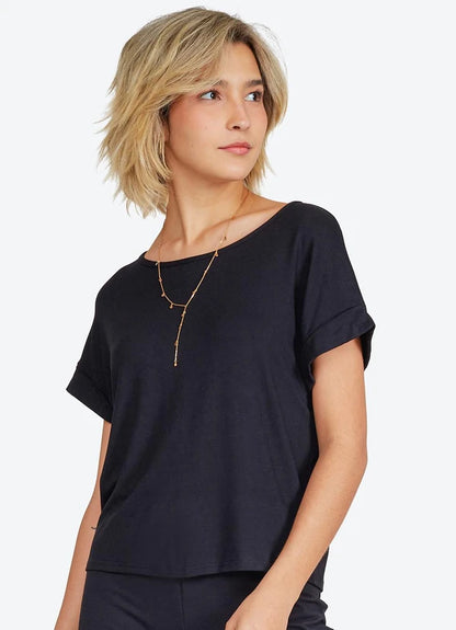 Camiseta Básica Feminina Travetada Símbolo Placa Crosby